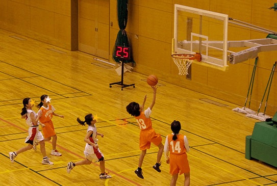 バスケットボールの試合写真